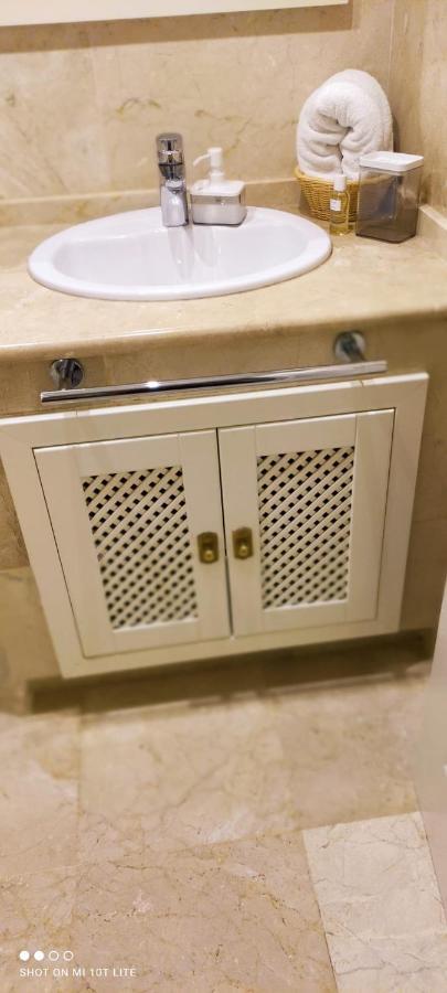 Bevs Ground Floor Roda Golf Apartment! サン・ハビエル 部屋 写真